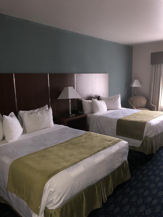 Countryview Inn & Suites Robinson 外观 照片
