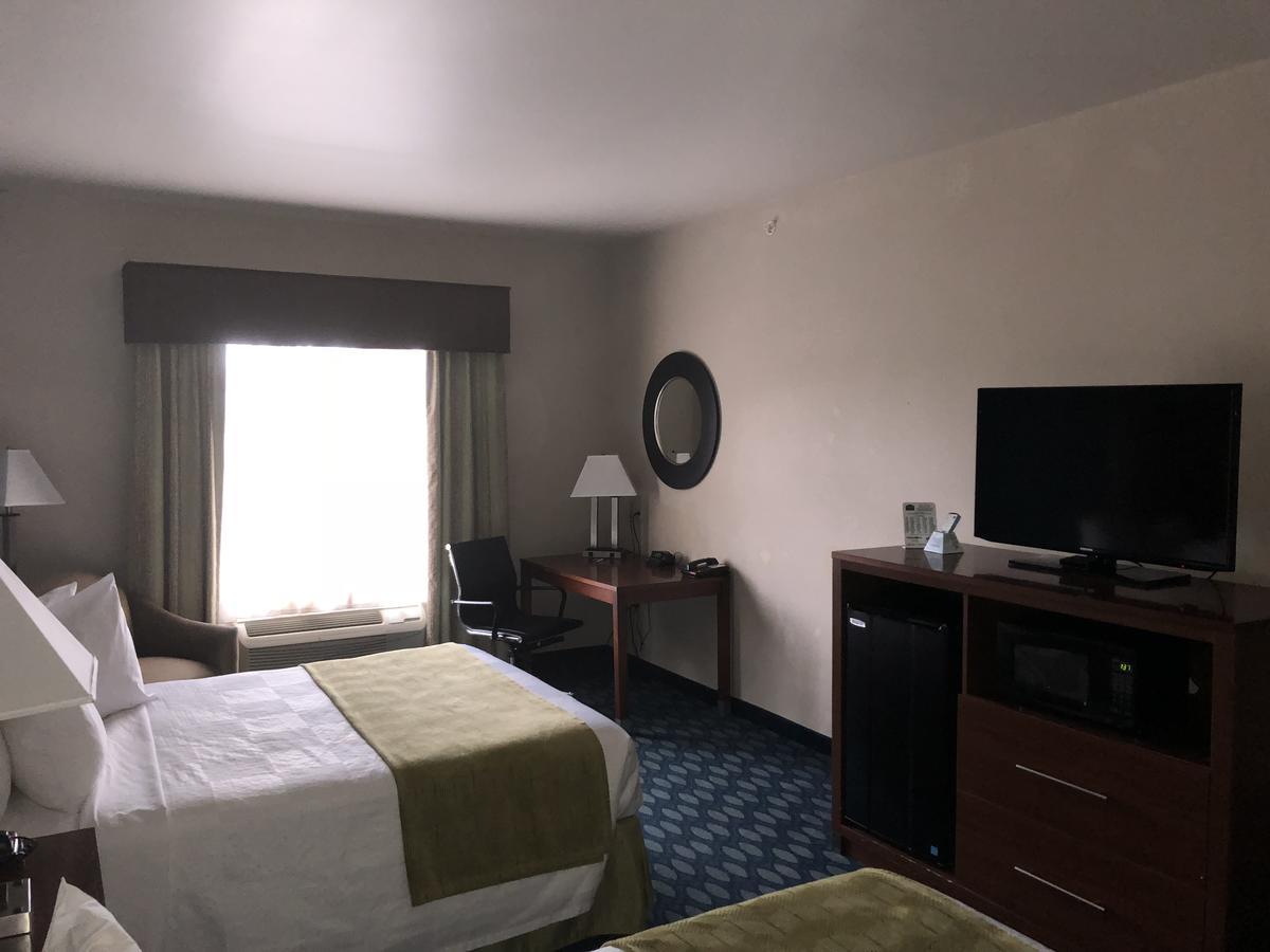 Countryview Inn & Suites Robinson 外观 照片