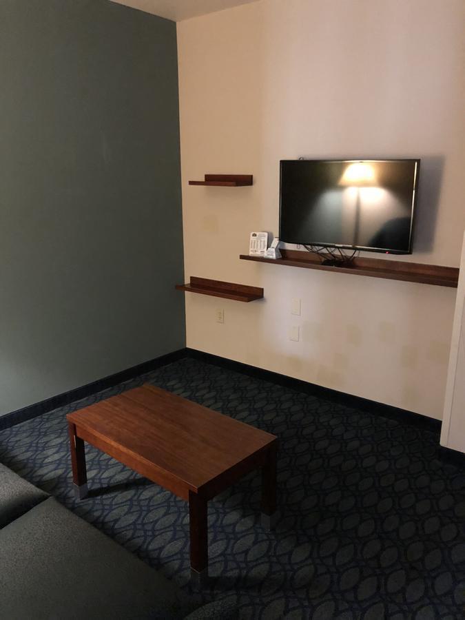 Countryview Inn & Suites Robinson 外观 照片