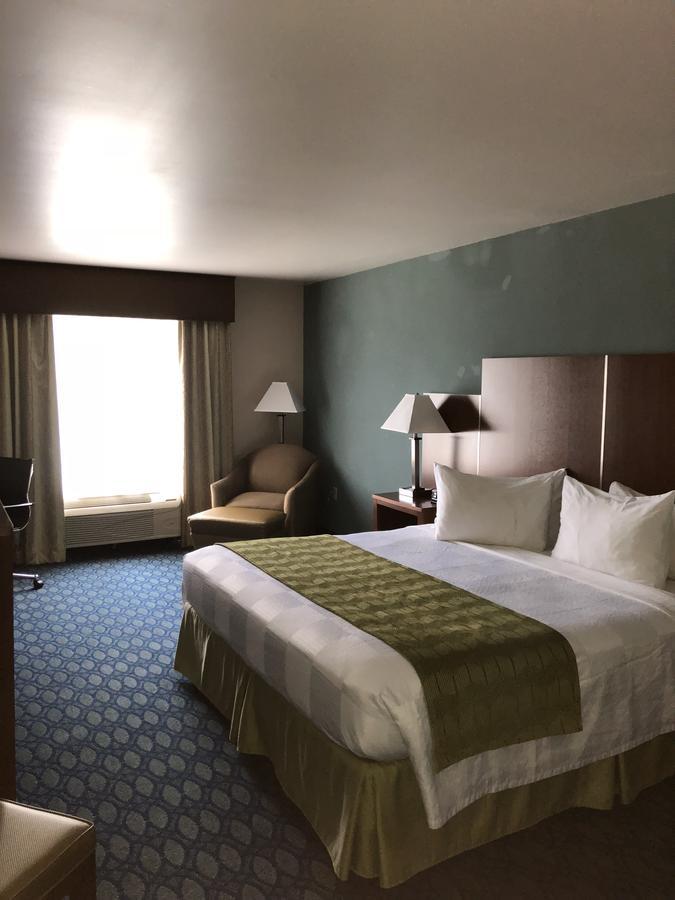 Countryview Inn & Suites Robinson 外观 照片