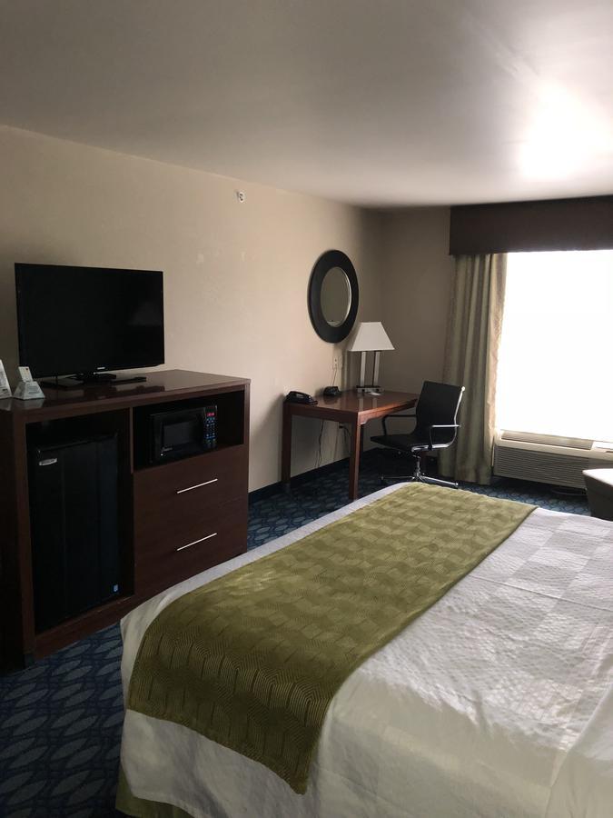 Countryview Inn & Suites Robinson 外观 照片