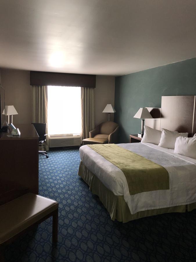 Countryview Inn & Suites Robinson 外观 照片