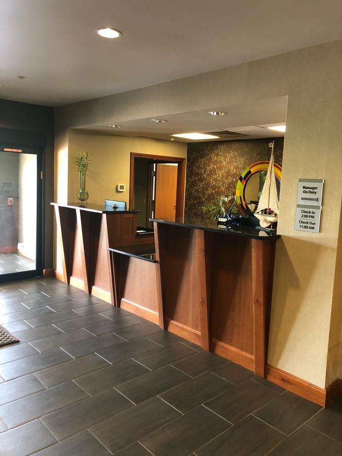 Countryview Inn & Suites Robinson 外观 照片