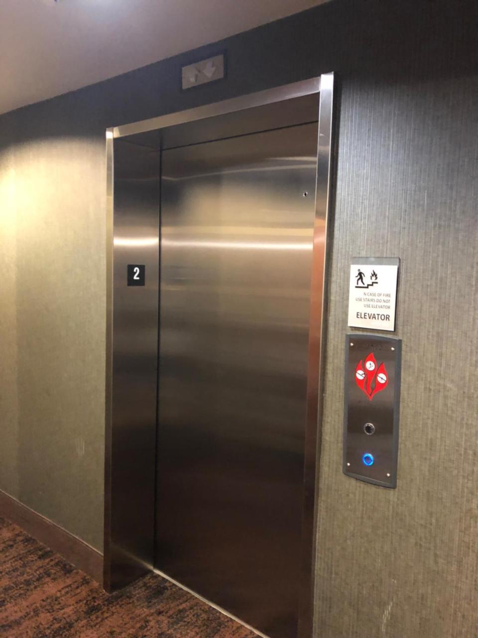 Countryview Inn & Suites Robinson 外观 照片